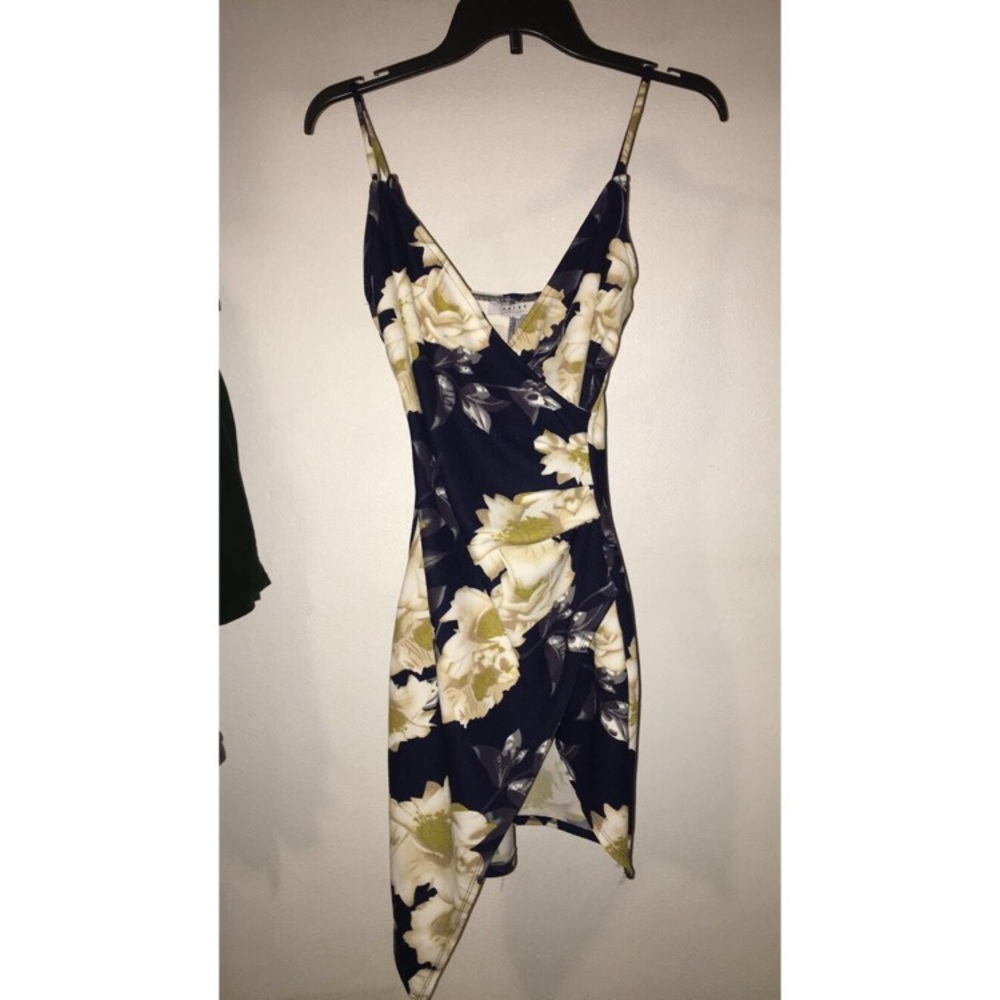 Cute bodycon dress.
